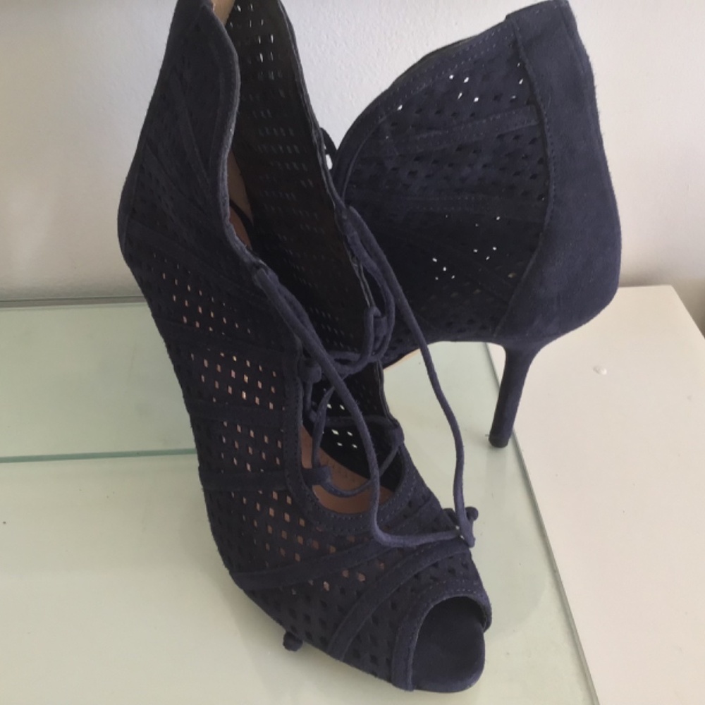 FINAL Markdown - NWOB - Vince Camuto Signature Suede Heels - Picture 7 of 7